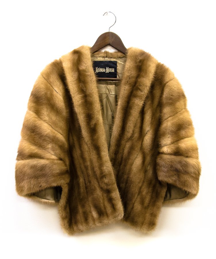 A NEIMAN MARCUS MINK STOLE (1 of 1)