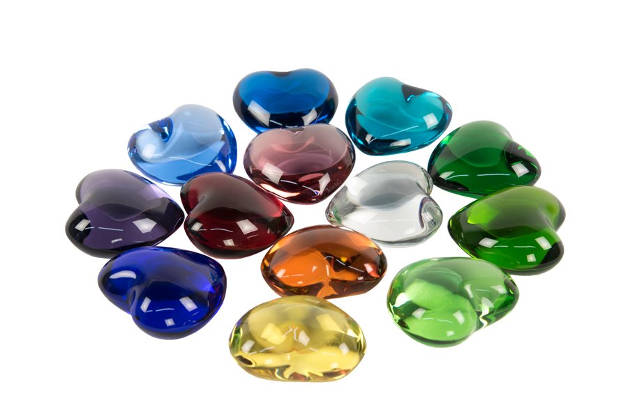 A COLLECTION OF THIRTEEN BACCARAT CRYSTAL HEART FORM (1 of 3)