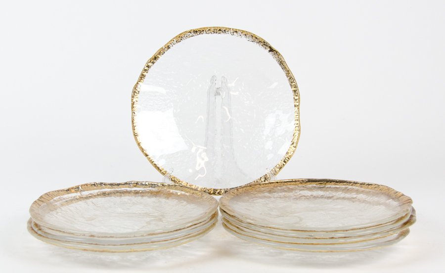 A SET OF EIGHT GLASS PLATES (1 of 1)