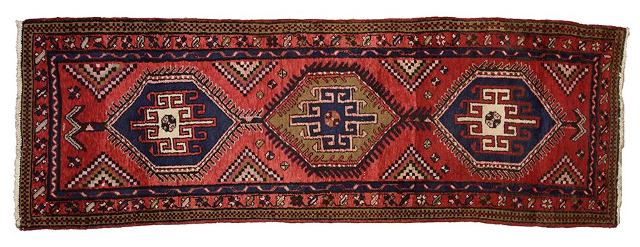 A HERIZ STYLE RUNNER (1 of 1)