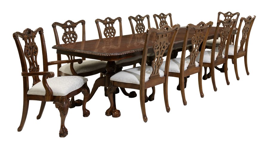 A CHIPPENDALE STYLE MAHOGANY DINING SET (1 of 1)