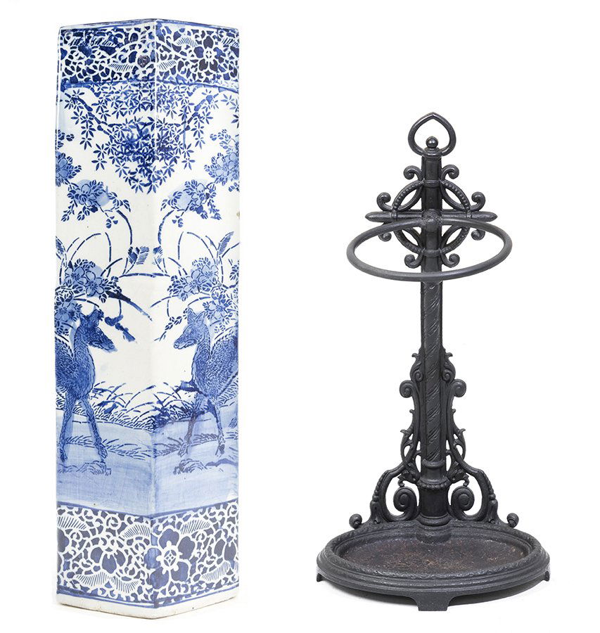 A METAL CANE STAND AND BLUE AND WHITE PORCELAIN (1 of 2)