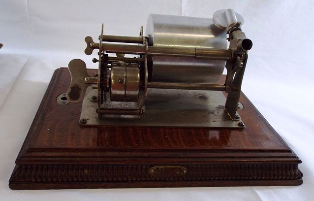 The Gramophone Columbia Phonograph: 1890's working gramophone #756736 w 2 large Edison concert records. 1 damaged