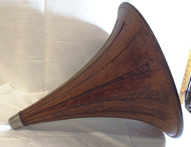 Oak Horn to Victor Talking Gramophone: Early 1900's Oak Horn Only. 21.5" x 22"