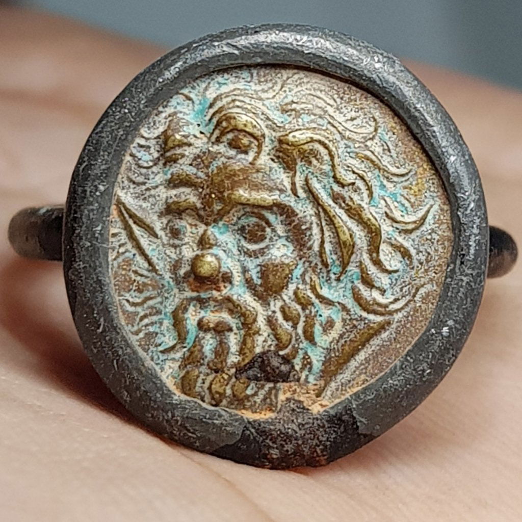 Wonderful Antique Coin Bronze Stunning Roman Ring (1 of 2)