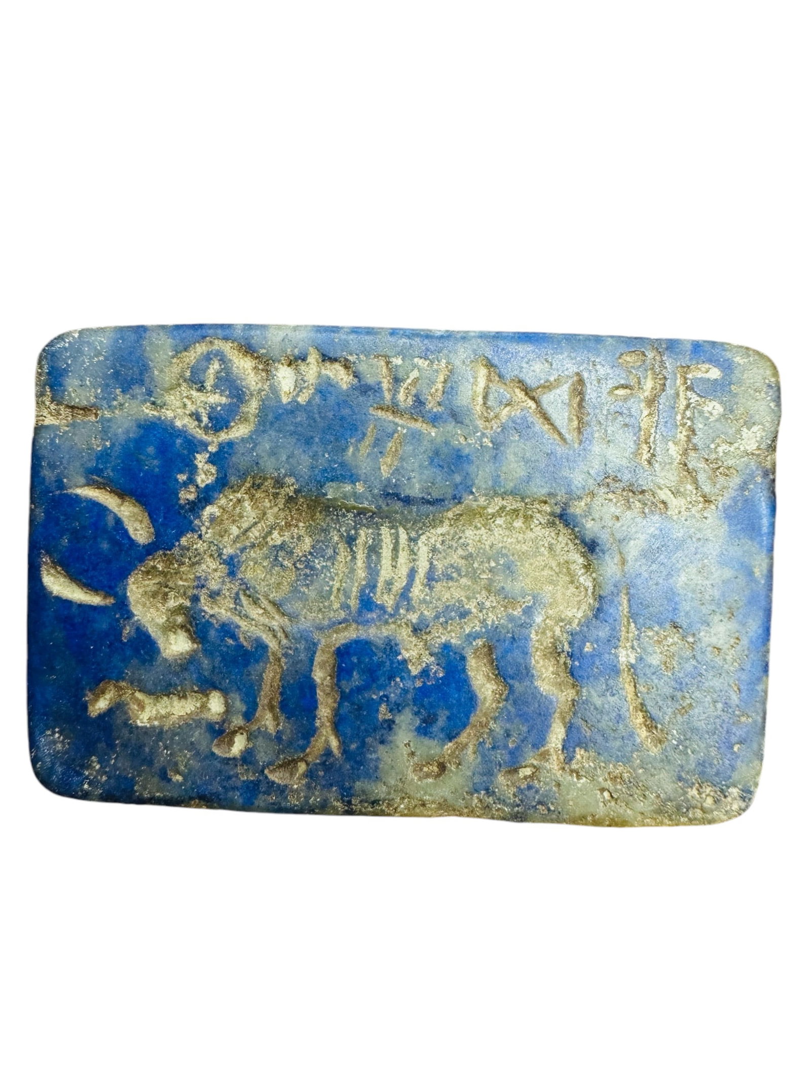 Rare ancient mohenjadaro Indus Valley lapis lazuli stone seal stamp: This rare ancient Mohenjadaro Indus Valley lapis lazuli stone seal stamp is a true treasure for collectors of Asian antiques. The intricately designed seal, made of high-quality lapis material, is an 