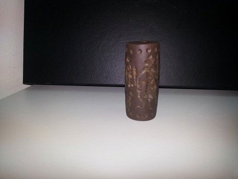 Preowned Garnet stone AFghan Intaglio Cylinder Bead 33: Preowned Garnet stone AFghan Intaglio Cylinder Bead 33 from Afghanistan , The Size is 4 x 1.2 c m