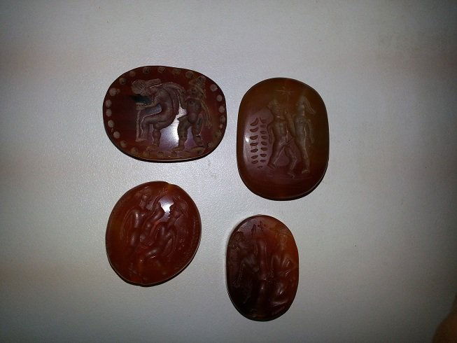 Eastern Afghan 4 Erotic Intaglio Agate stone Beads @53: Wonderful Eastern Afghan 4 Erotic Intaglio Agate stone Beads sizes between 3.5 x 4 c m