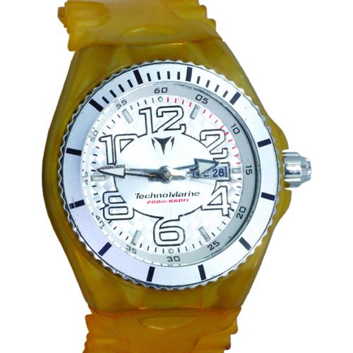 Technomarine: TechnomarineCruiseDial: SilverSerial: 08033493Case: Stainless SteelSize: 41mmAccessories: NoneCondition Report:Case: The plastic case has light signs of useDial: Dial is in excellent condition<