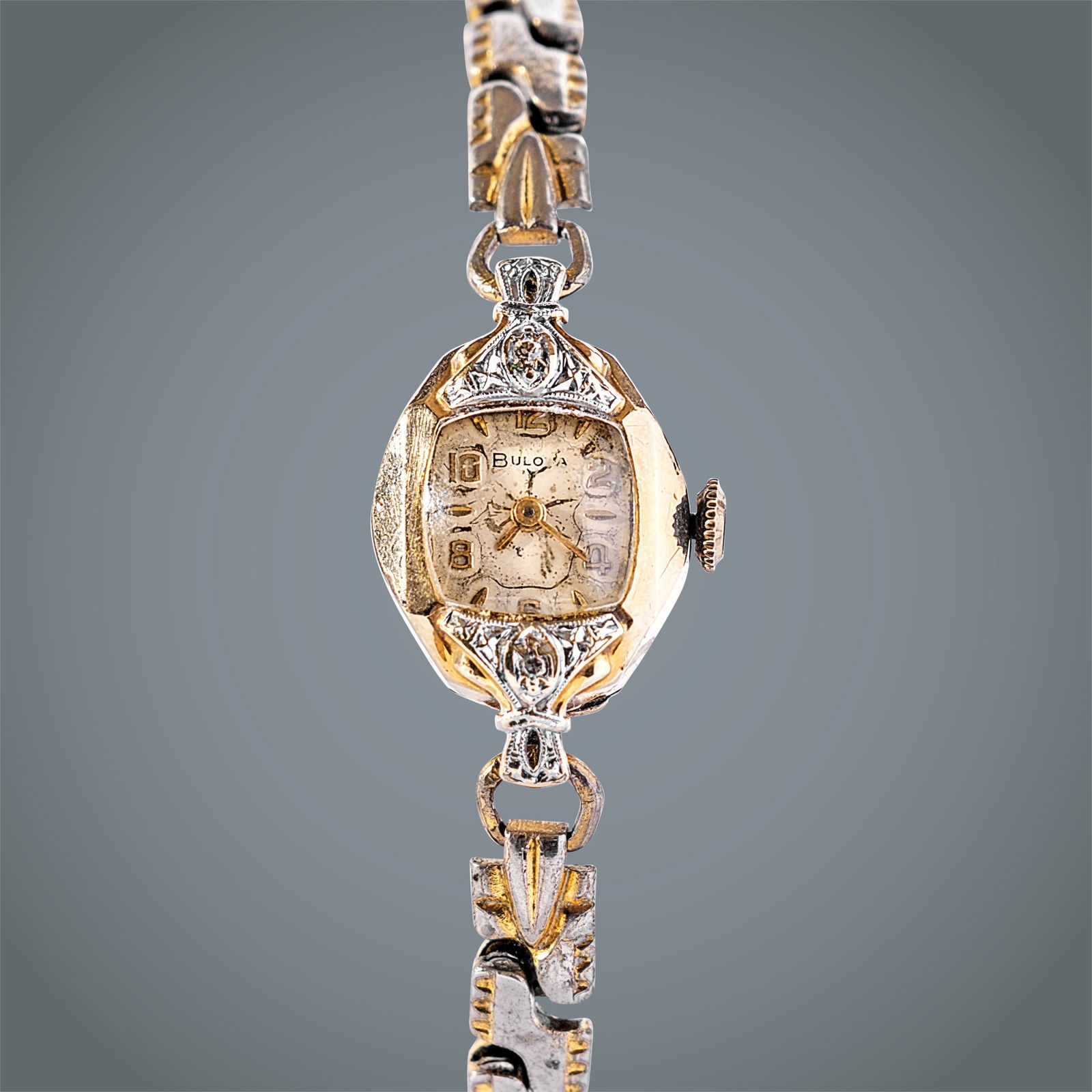Bulova Ladies Cocktail Watch: Reference: 6873631Brand: BulovaModel: Ladies Cocktail Watch (Dress/Formal)Type: Analog ladies’ wristwatchMovement: Quartz (battery-powered) — typical for Bulova ladies’ Cocktail watches, offerin