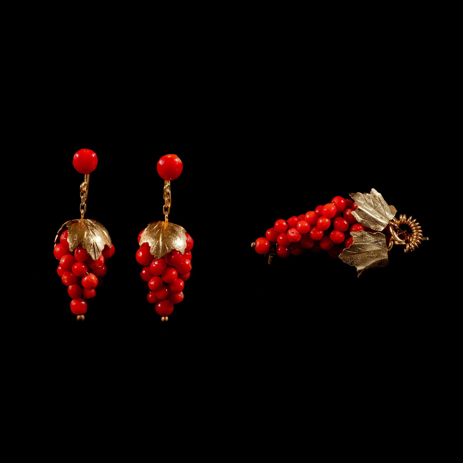 A Set of Coral Jewelry (1 of 1)