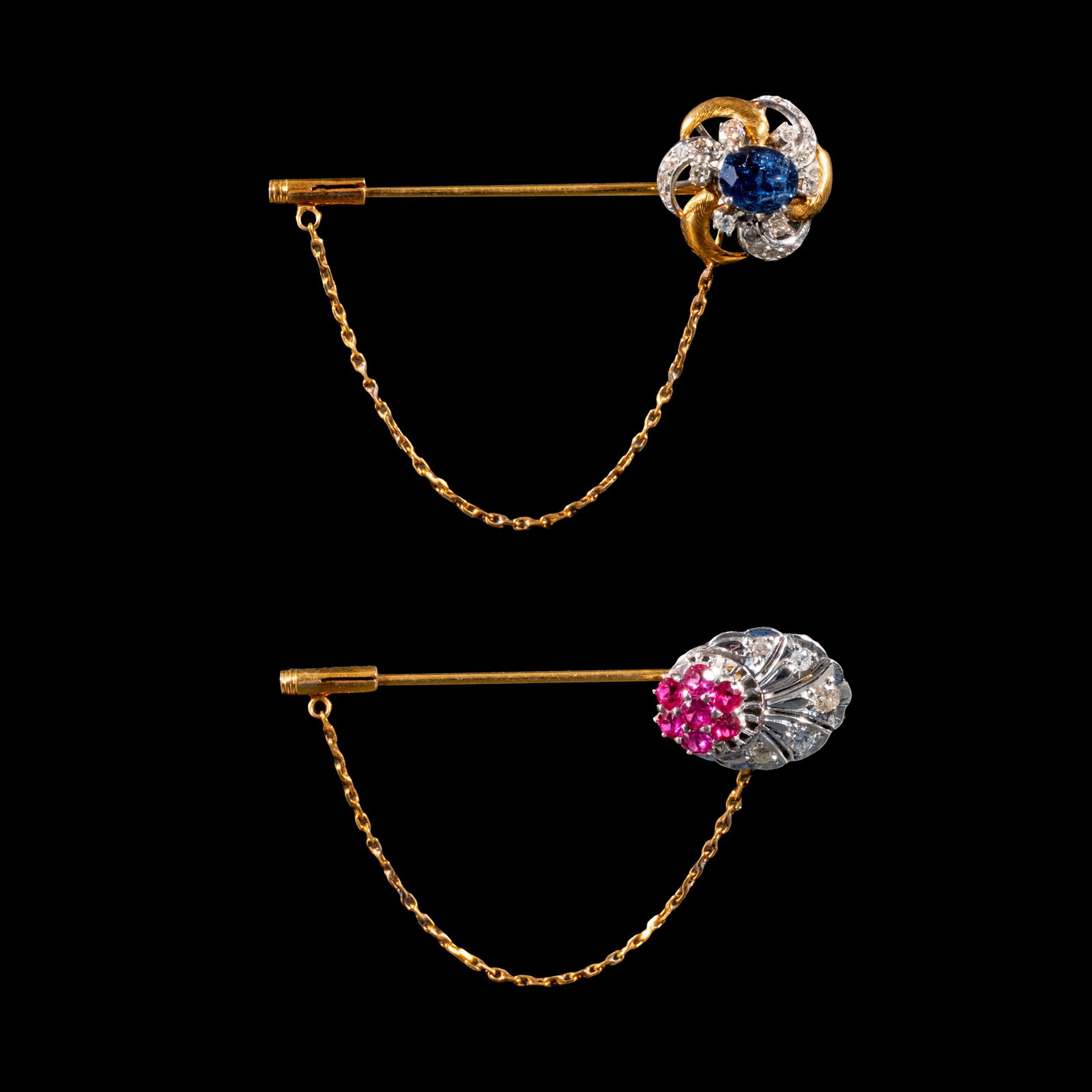 Set of 2 Bar Pins: Pin with Sapphire 14kt & 12kt Yellow Gold,14kt White GoldWeight: 4 g Pin with Ruby 14kt & 12kt Yellow GoldWeight: 4.2 g