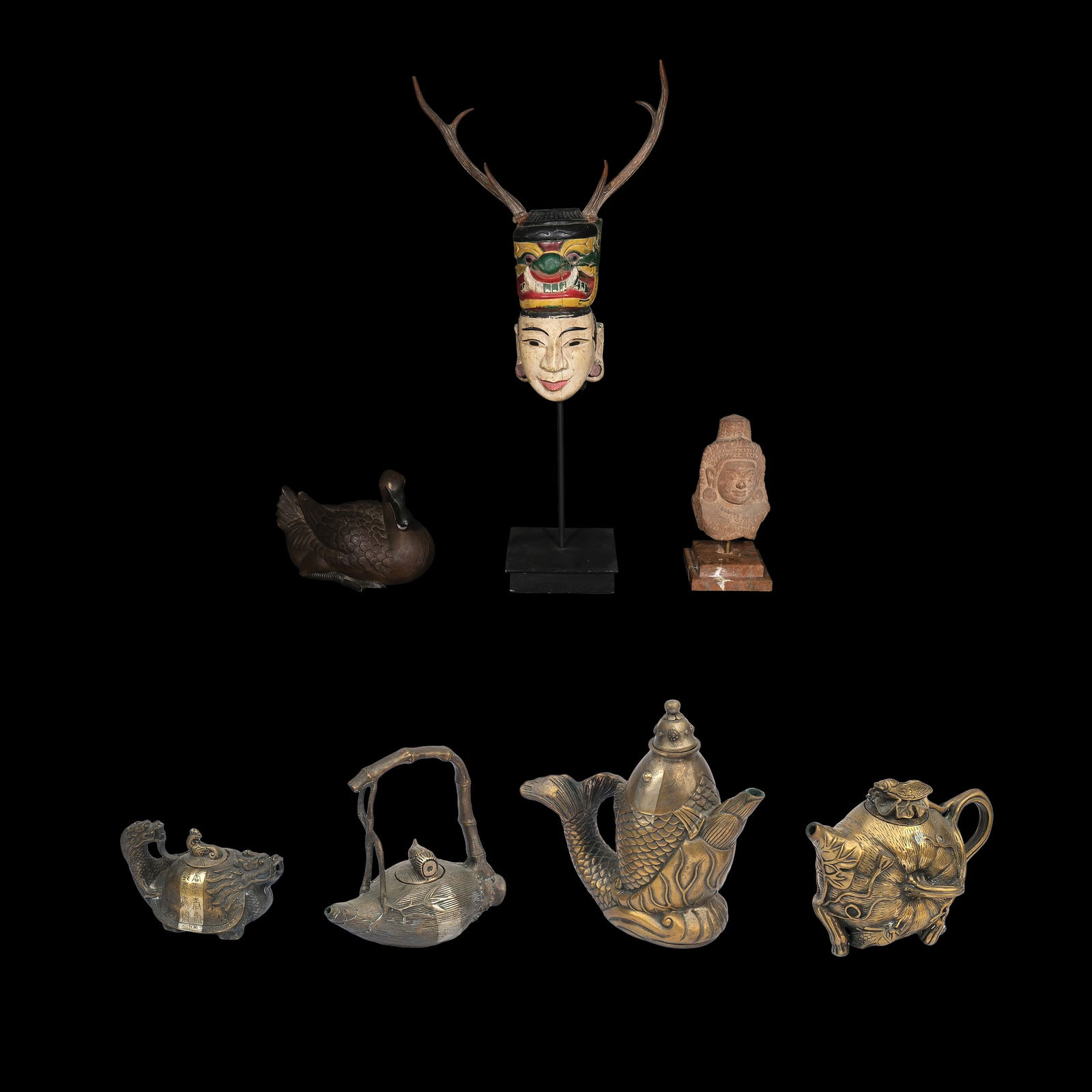 A Group of Decorative Items (1 of 1)