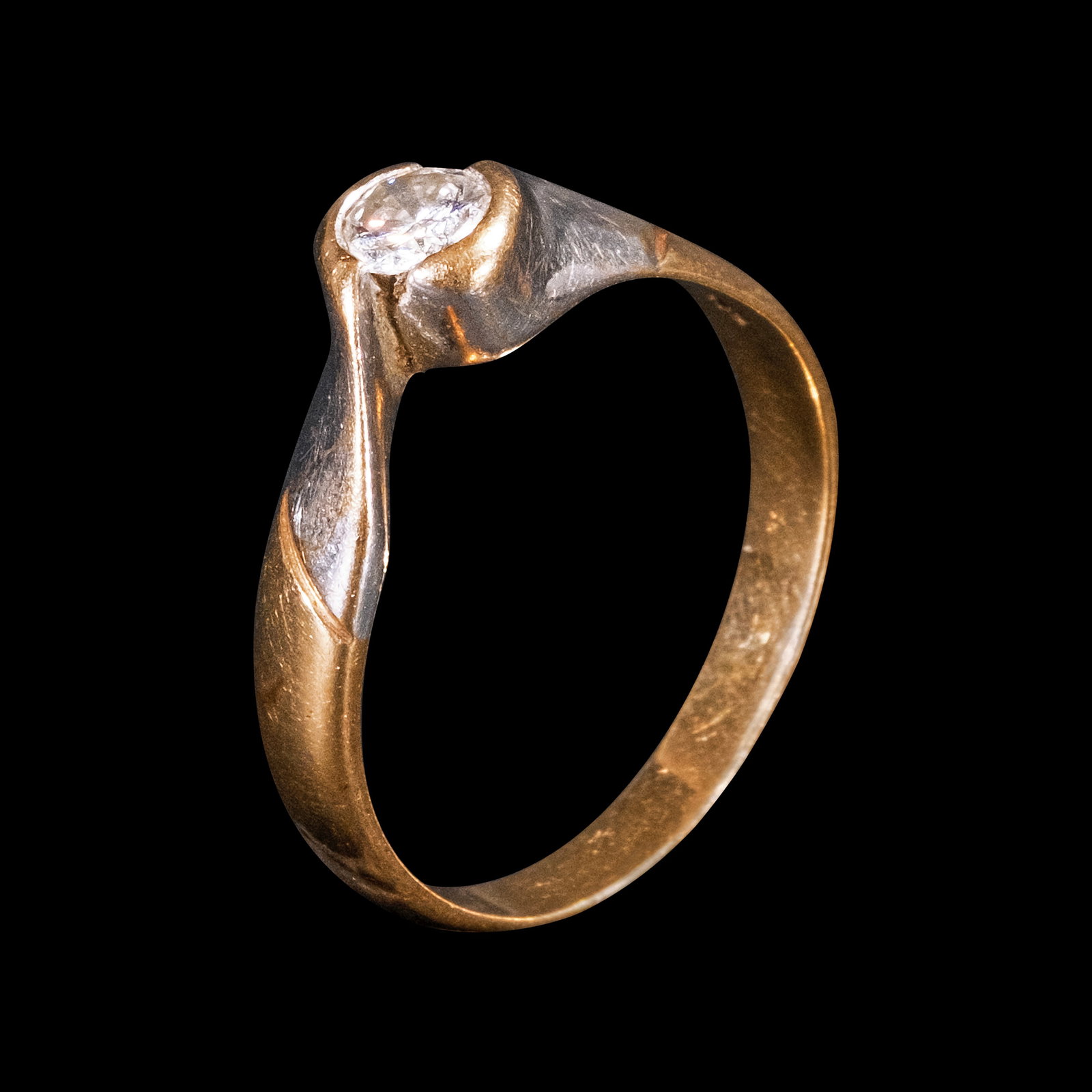 A Bypass Diamond Ring in 14k (1 of 1)