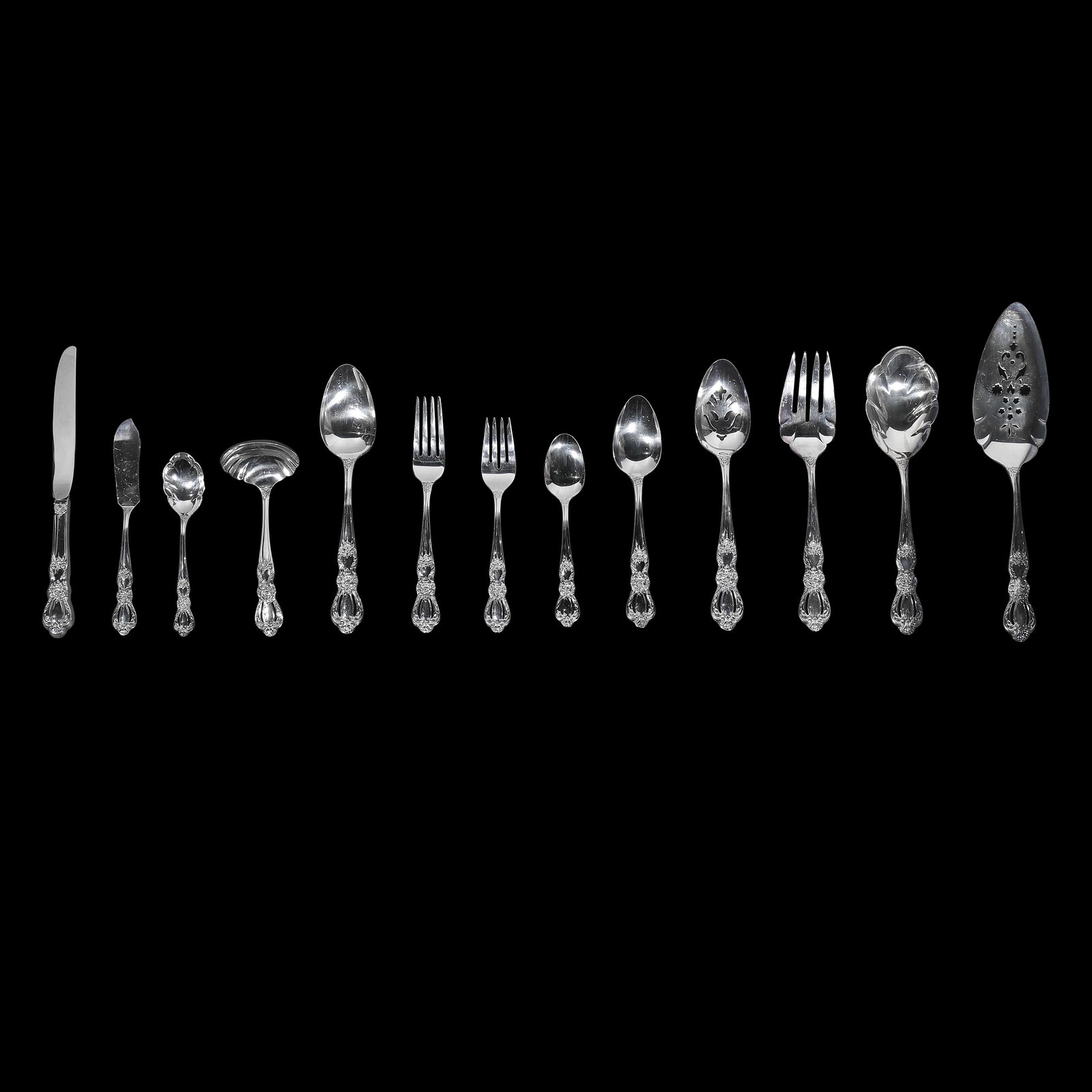 A Ninety Eight Piece Rogers & Bros Cutlery Set (1 of 1)