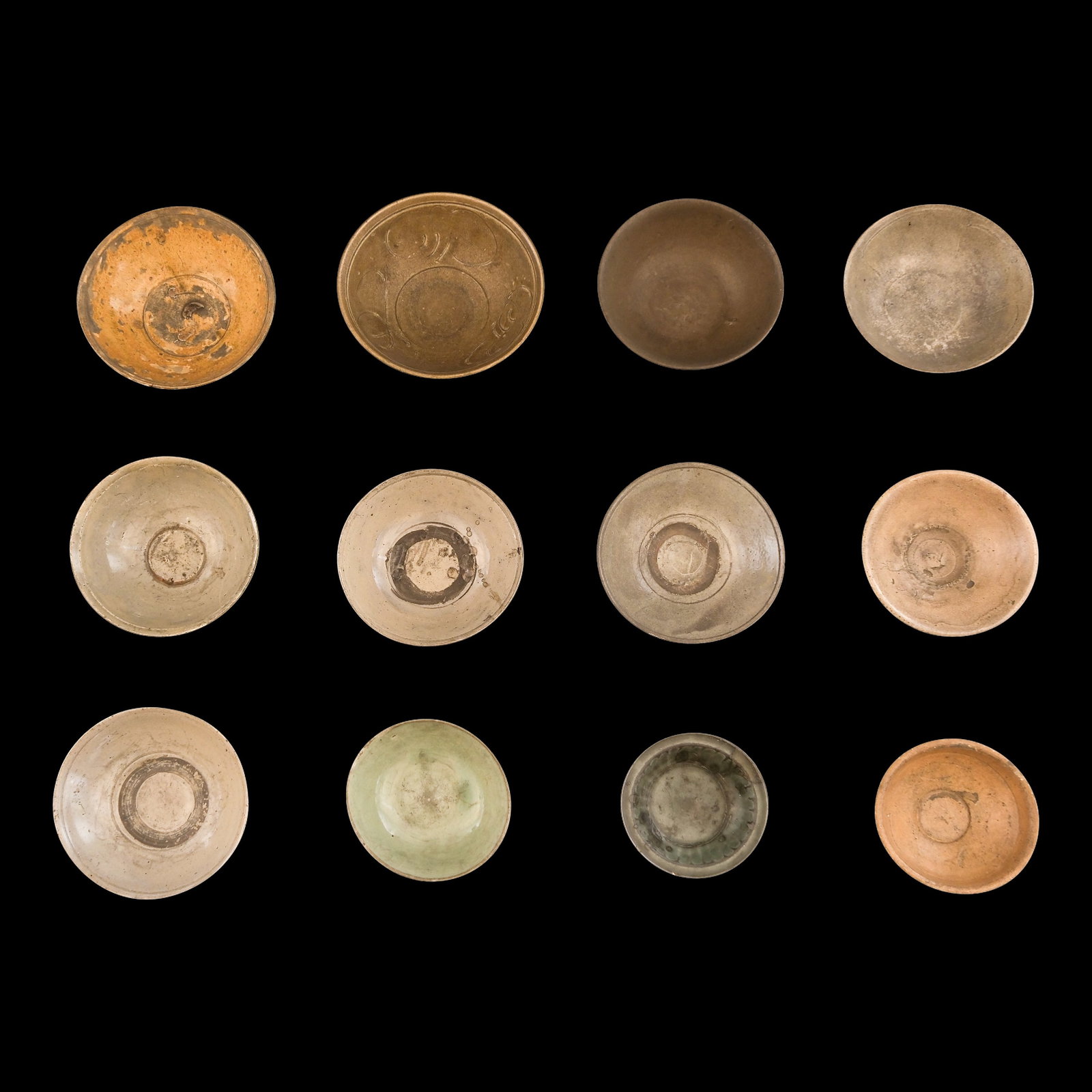 A Lot of Twelve Oriental Potteries (1 of 1)