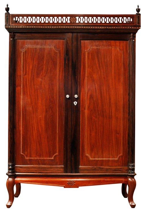 The Hizon Aparador (1 of 2)