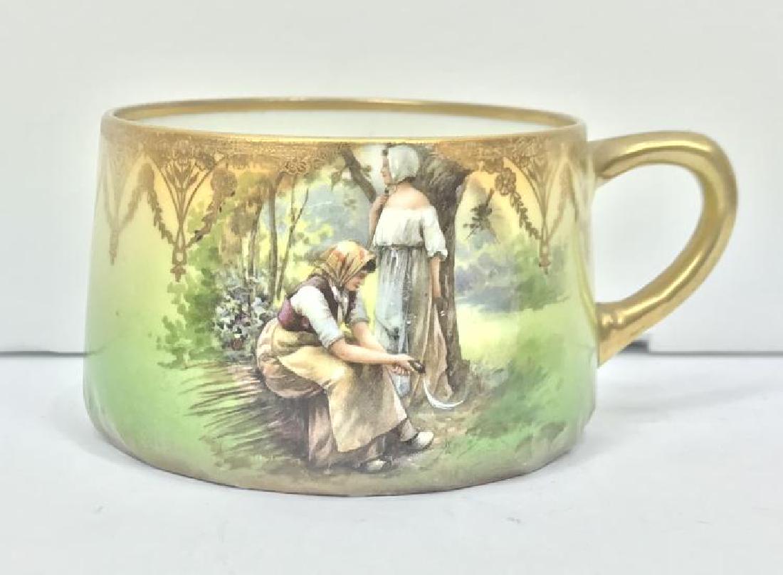 ANTIQUE 19TH CENTURY LIMOGES BAWO & DOTTER TEACUP: Antique 19th Century Limoges Bawo & Dotter teacup Measures:4.1/4x3.1/2x2.1/4"