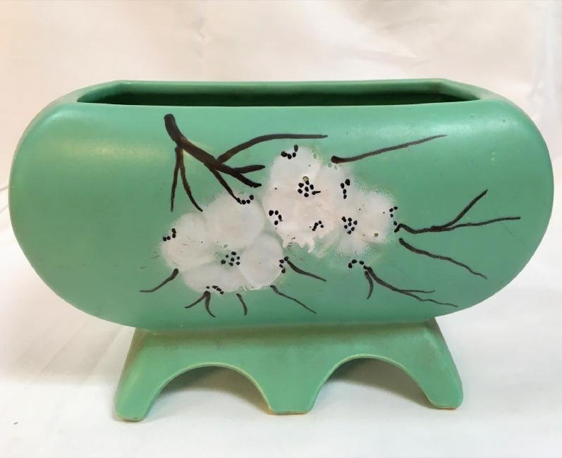 Vintage McCoy art pottery: Vintage McCoy art pottery, measures 10â€ x 5,5â€
