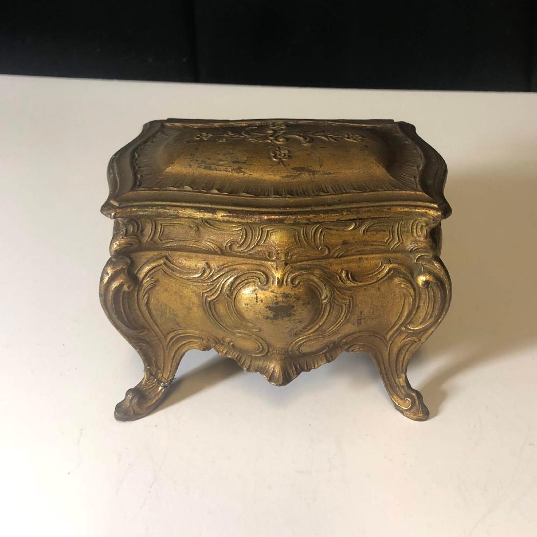 Antique bronze Depose Art Nouveau jewelry casket box: Antique bronze Depose Art Nouveau jewelry casket box France late 19th century, measures 4x5 inches