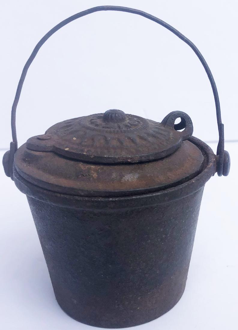 ANTIQUE CAST IRON GLUE POT