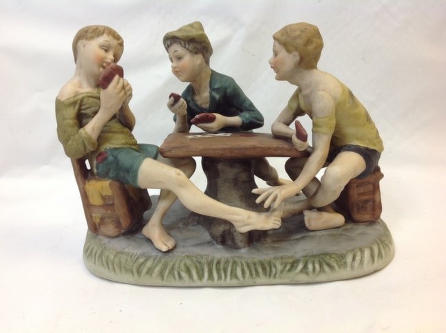 Vintage Capodimonte by SAXONY FIGURINE RARE: Vintage Capodimonte by SAXONY FIGURINE RARE 8 " H