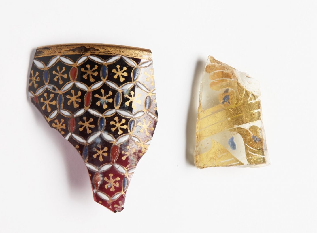 Lot of 2 Ancient Glass Fragments (1 of 1)