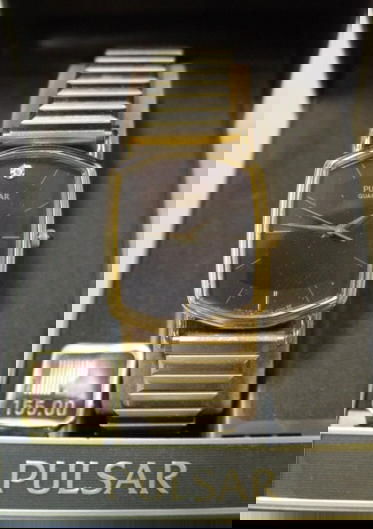 Mens Pulsar Wrist Watch: Mens Pulsar Wrist Watch. New condition.