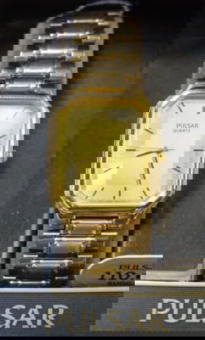 Mens Pulsar watch: Mens Pulsar Wrist Watch. New condition.