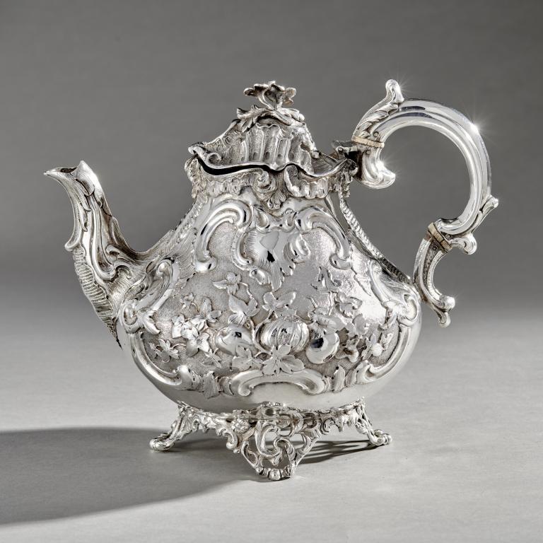 Dublin Hallmarked Sterling RepoussÃ© Tea Kettle (1 of 5)