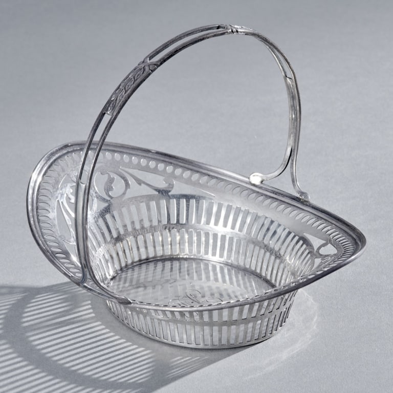 Watson Co. Sterling Reticulated Silver Basket (1 of 3)