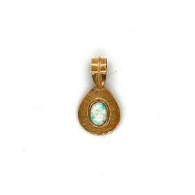14k Gold Opal Pendant
