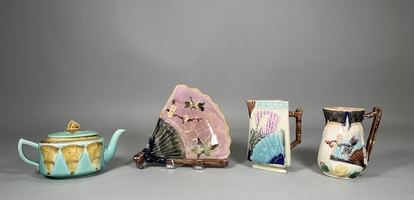 Fan Motif Majolica Group