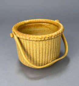 George Davis Ceramic Nantucket Lightship Basket