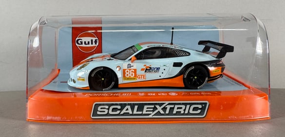 Scalextric Porsche 911 Gulf Racing Team #86 1/32 Slot Car