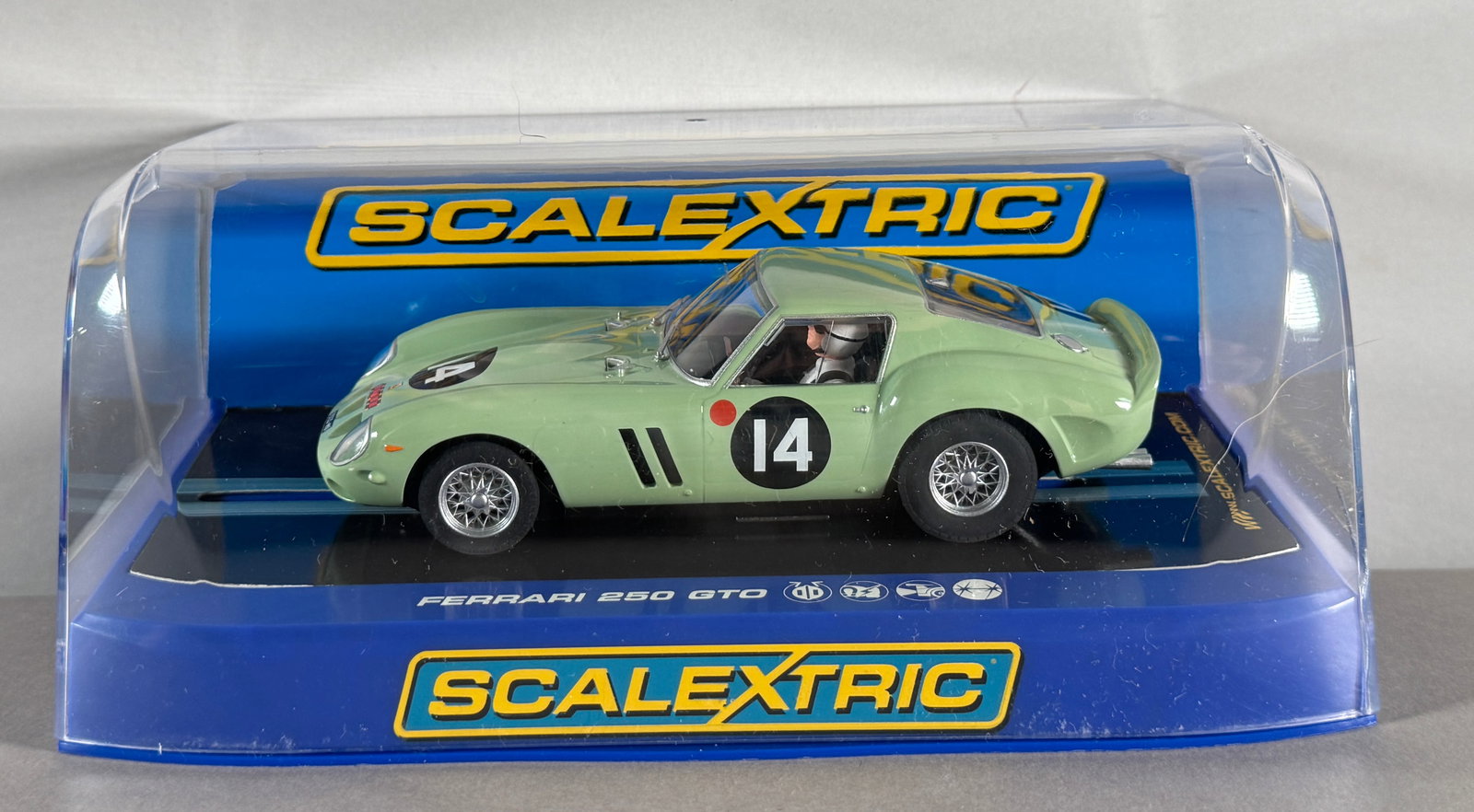 Scalextric Ferrari 250 GTO Green #14 1/32 Slot Car (1 of 7)