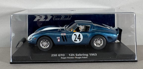 Fly Car Model 250 GTO 12h Sebring 1963 Penske-Pabst #24 1/32 Slot Car