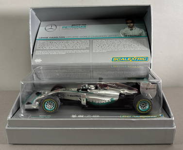 Scalextric Lewis Hamilton Mercedes AMG Petronas Formula one Team 2014 F1W05 Hybrid #44 1/32 Slot Car: Scalextric Lewis Hamilton Mercedes AMG Petronas Formula one Team 2014 F1W05 Hybrid #44 1/32 Slot Car