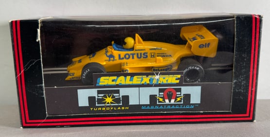Scalextric Electric Model Racing Cars Lotus Honda Formula 1 12V #12 Elf 1/32 Slot Car