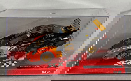 SCX Porsche 911 GT3 Cup #28 UPS-Worldwide Services 1/32 Slot Car