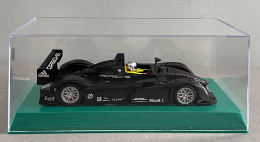 Porsche Spyder - Mobil1 DHL Limited Edition 1/32 Slot Car