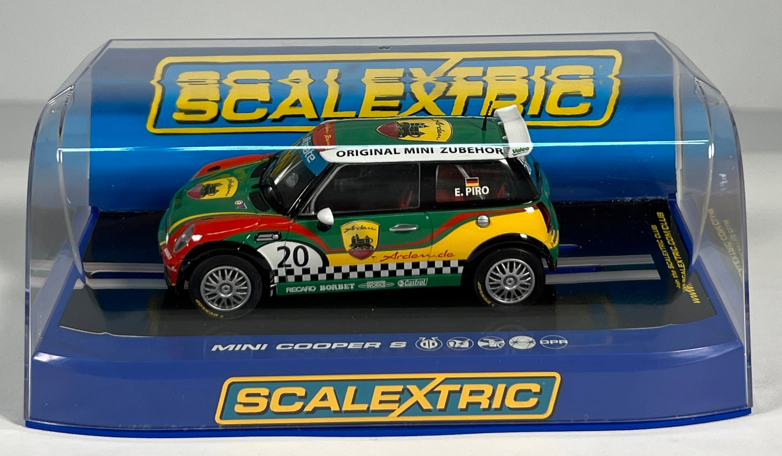 Scalextric Mini Cooper S Arden Racing #20 1/32 Slot Car: Scalextric Mini Cooper S Arden Racing #20 Ultimate 1/32 Slot Car. Reference #C3216, with original case. *In-house Shipping Available*