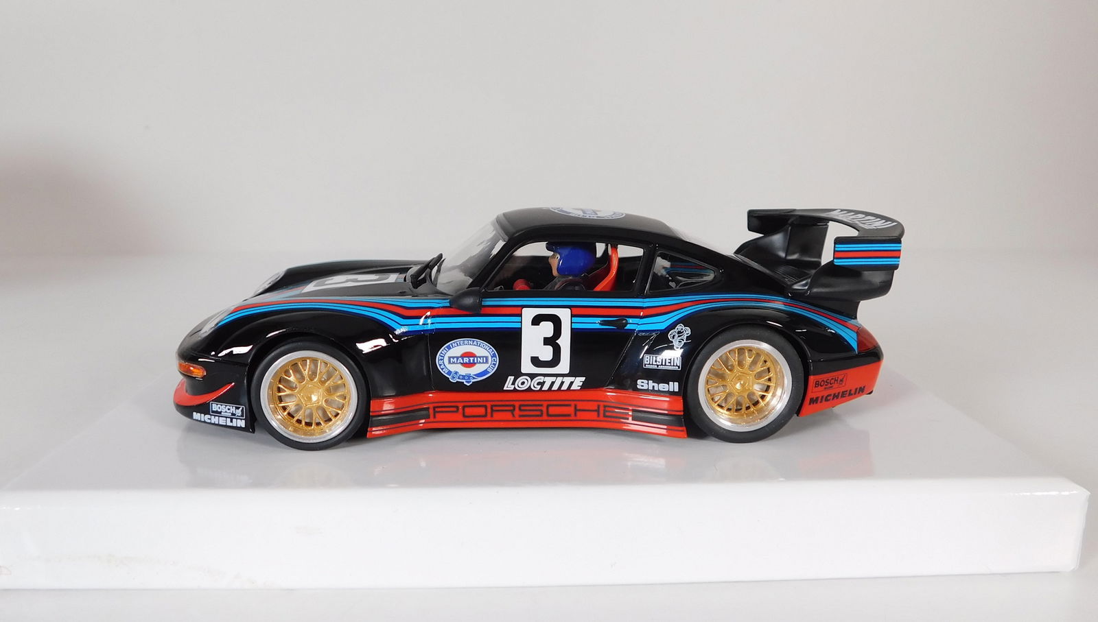 RevoSlot Porsche 911 GT2 #3 Martini 1/32 Slot Car (1 of 9)