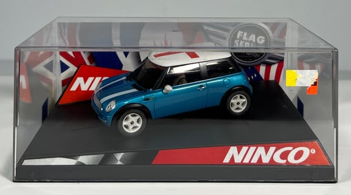 NINCO Mini Cooper England Flag Series 1/32 Slot Car