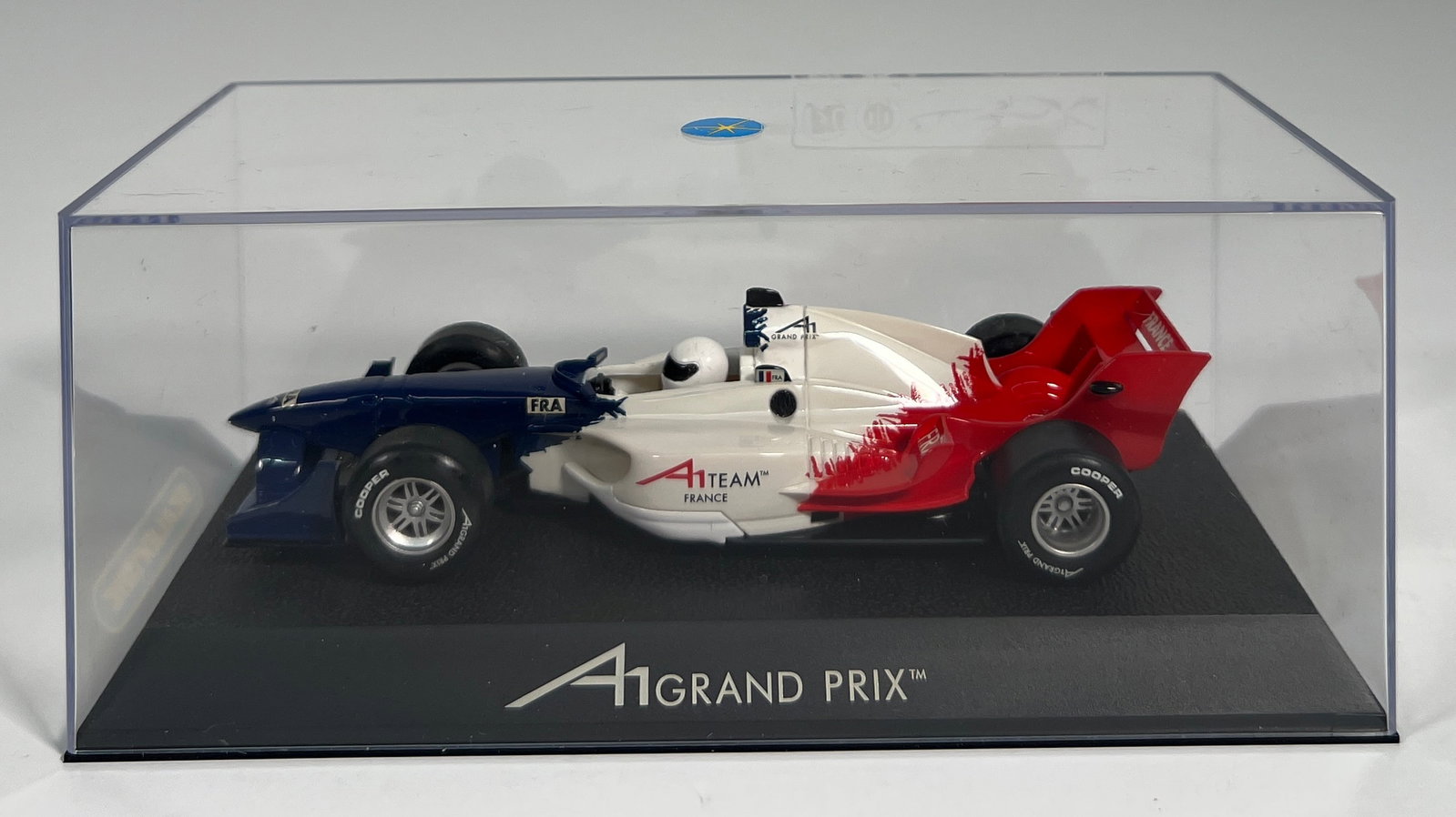 Scalextric A1 Grand Prix France 1/32 Slot Car: Scalextric A1 Grand Prix France 1/32 Slot Car, wit original case. *In-house Shipping Available*