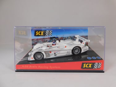 SCX Audi R8 #5 24hr of LeMans 2002 1/32 Slot Car