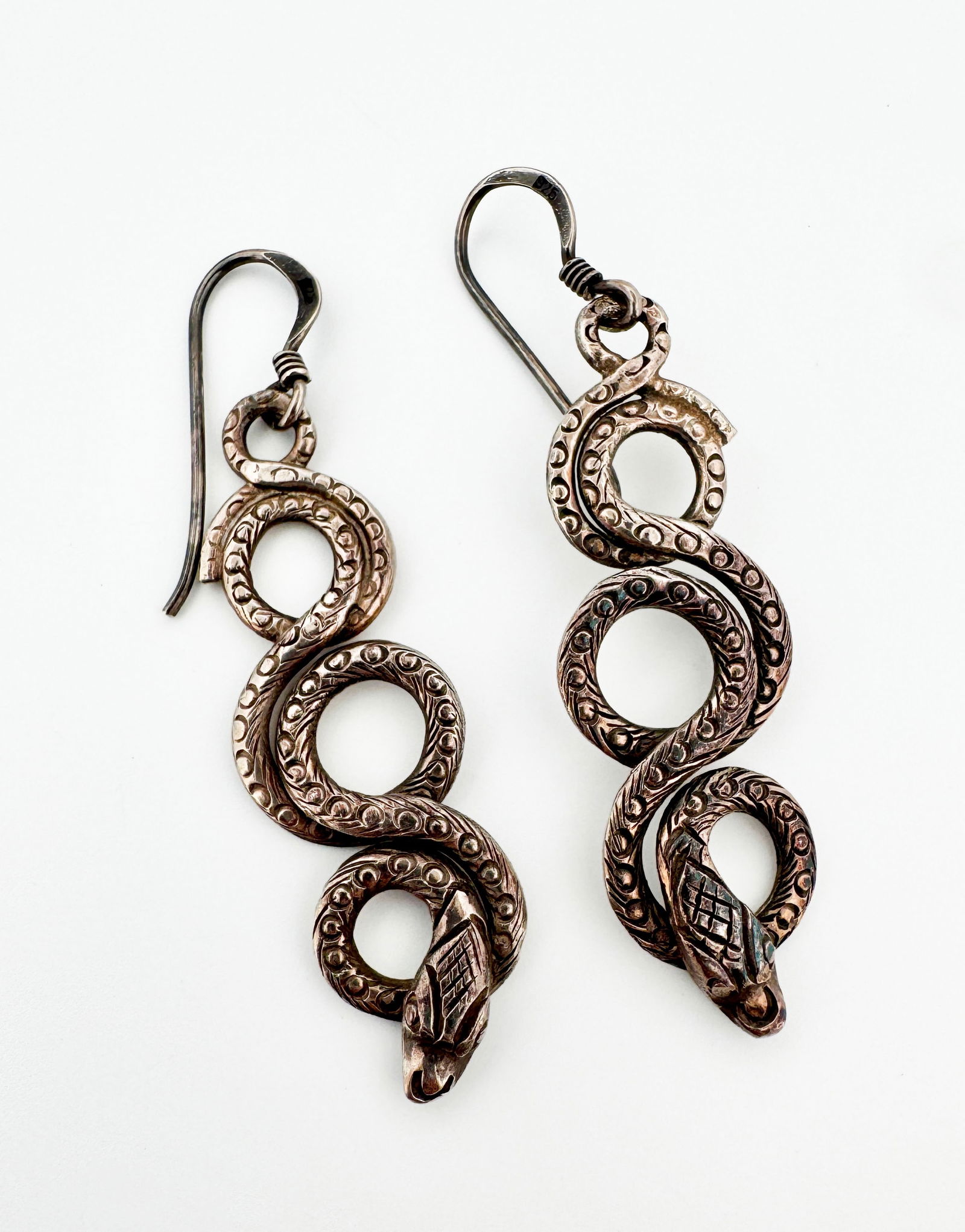 Silver Snake Earrings: Silver snake earrings 6.69g 41mm long