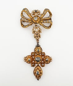 18th Century 18k Spanish Diamond Lazo Pendant