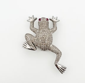 18k Diamond Frog Brooch