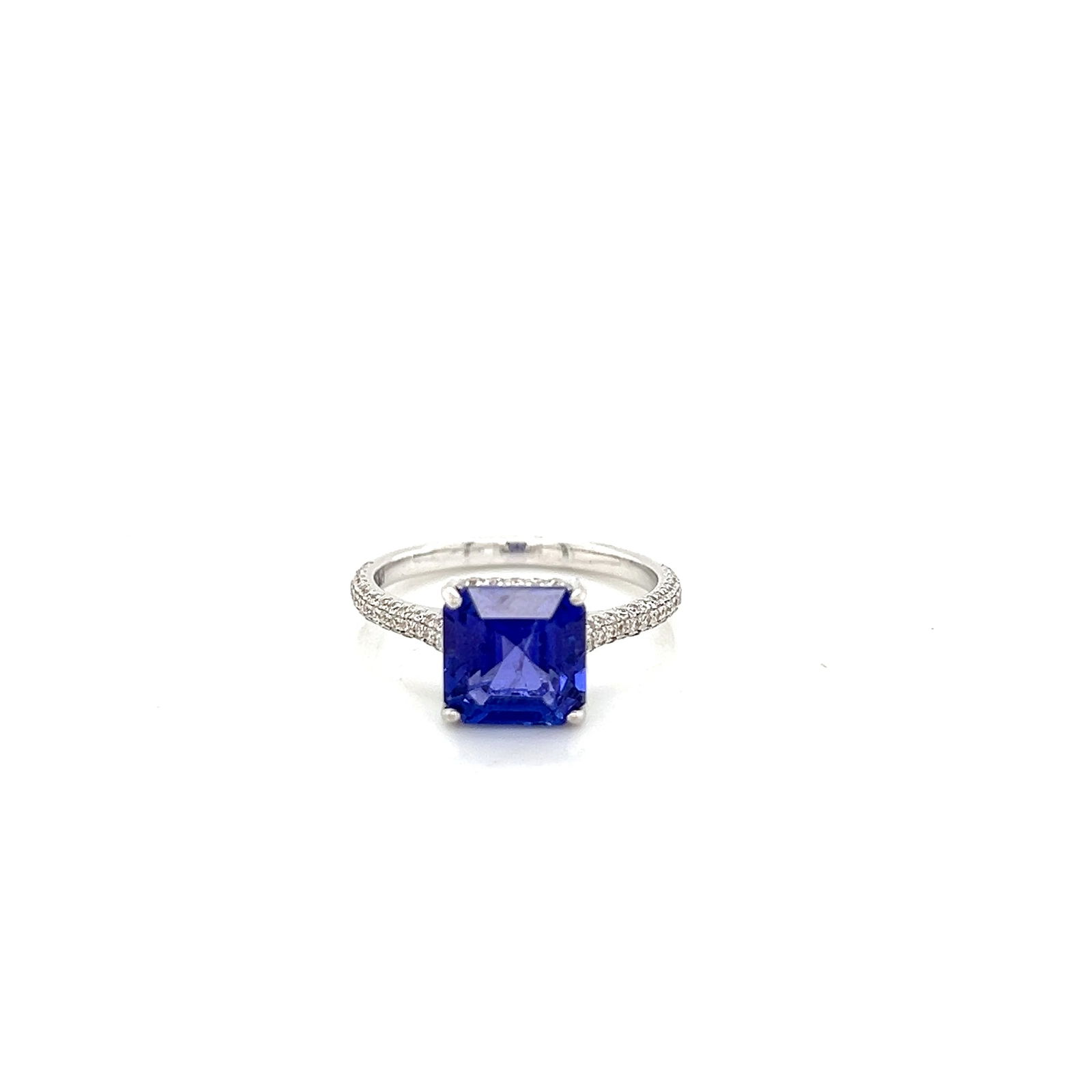14k Tanzanite & Diamond Ring (1 of 5)